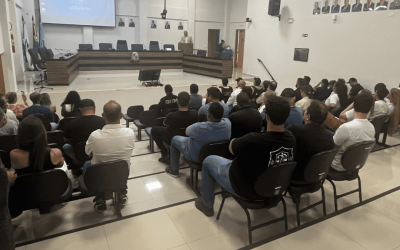 Palestra sobre direção defensiva marca abertura da Semana Nacional de Trânsito em Sarandi Palestra sobre direção defensiva marca abertura da Semana Nacional de Trânsito em Sarandi